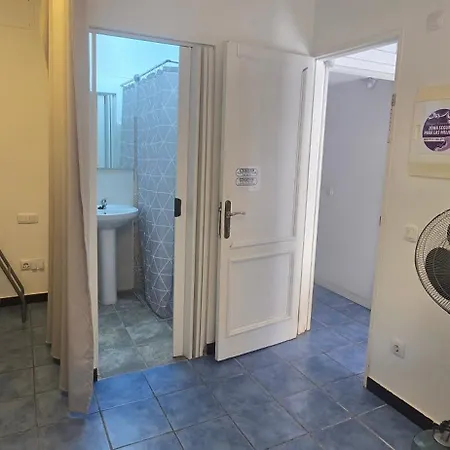 Hostel Cristina Con Bano Privado Y Mini Cocina